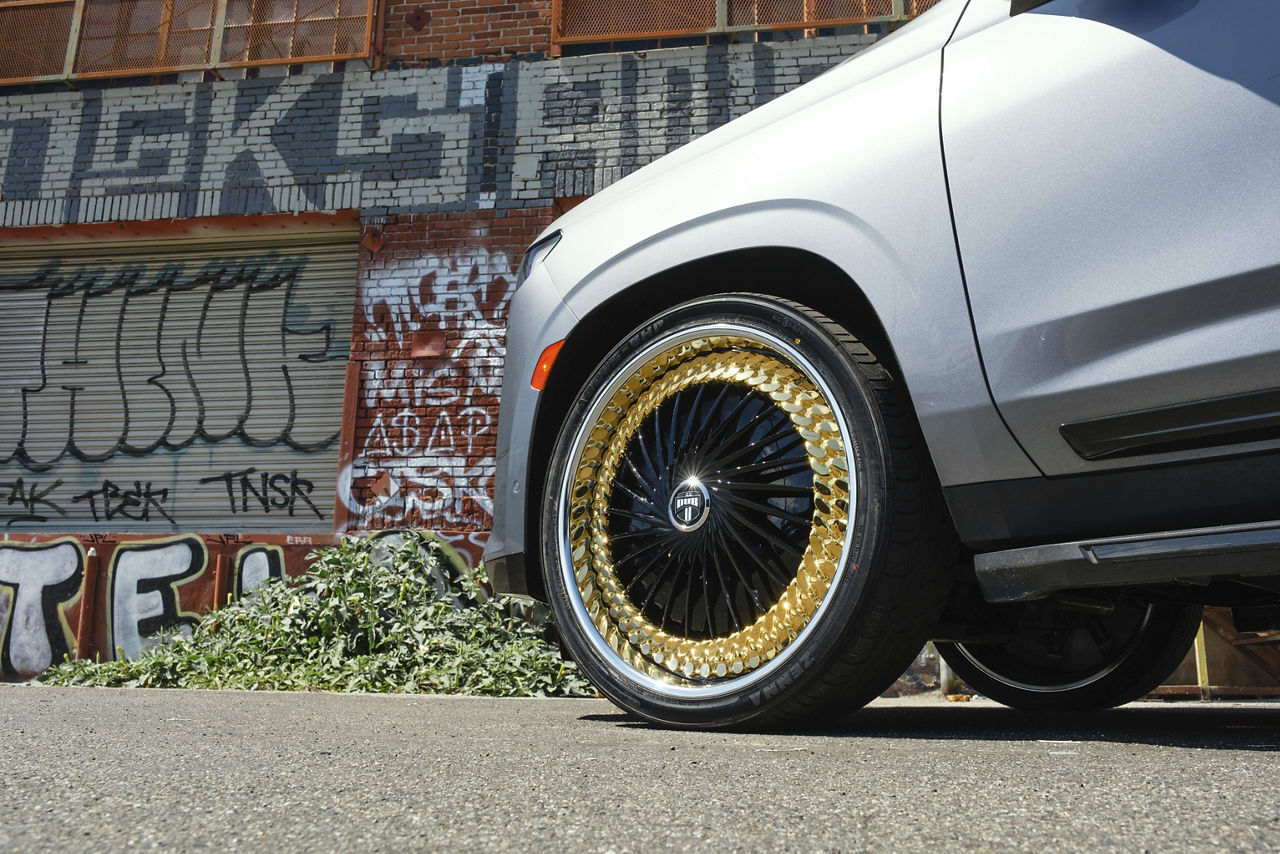 2023 Cadillac Escalade - DUB LYNK SPINNER - Black | Wheel Pros